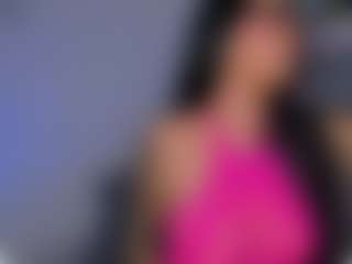 Live cam show with Lana Belle - Butt Plug on Camsoda