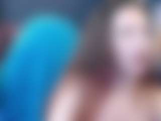 Live cam show with Iris - Hairy Pussy on testsause.com
