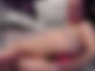 Iris's Live Sex Cam Show