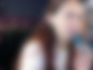 Live cam show with Iris - Public Red Hair on Camming Site