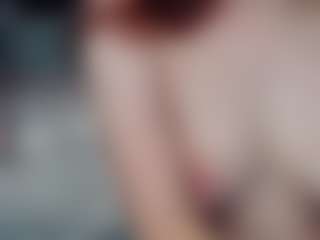 Iris's Live Sex Cam Show