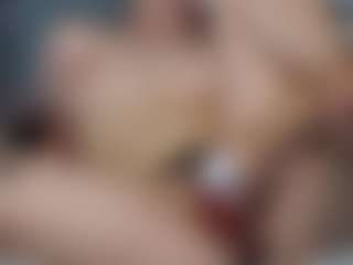 Iris's Live Sex Cam Show