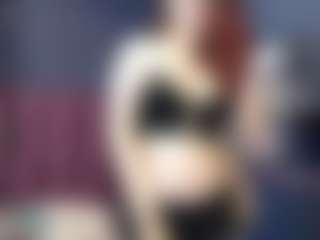 Live cam show with Iris - Red Hair on Camsoda