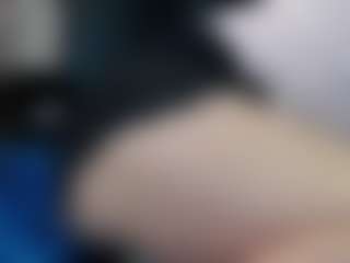 Live cam show with Iris - Public Red Hair on Camsoda