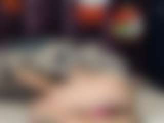 Live cam show with Iris - Red Hair on Dolls Live