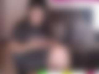 Live cam show with Paola - Butt Plug on Camsoda