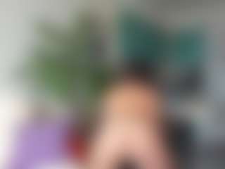 christinalovely MILF webcam performer live streaming