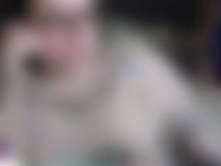 Live cam show with jannetamazing - Facial Piercings on milfzrlive.com