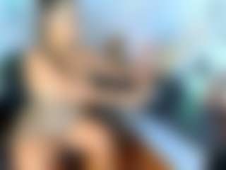 Live cam show with Alix Long - Bikini on CamClone