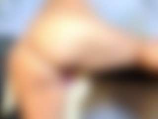 Live cam show with Alix Long - Bedroom Mature on Hubzter Live