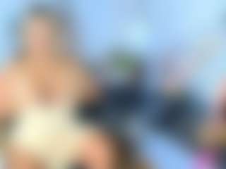 Live cam show with Alix Long - Gamer Mature on instabang