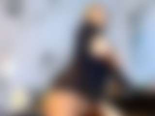 Alix Long MILF webcam performer live streaming