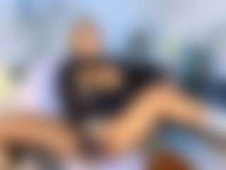 Live cam show with Alix Long - Interactivetoy Mature on friskycurves.com