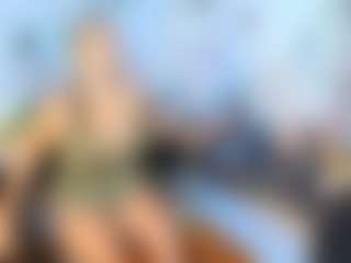 Live cam show with Alix Long - Big Tits on CamSextacy