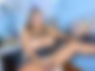 Live cam show with Alix Long - Middle Aged on fapnchat