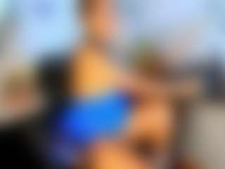 Live cam show with Alix Long - Shaved Pussy Mature on Cam Slut