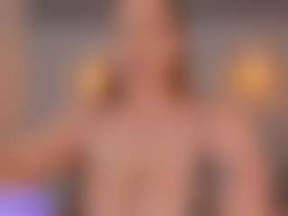 Live cam show with ALLASKA - Petite on livesuperchat.net