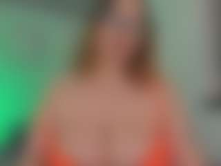 Live cam show with ALLASKA - Plug on Camsoda