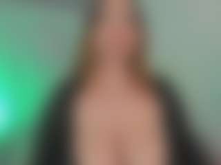 ALLASKA's Live Sex Cam Show