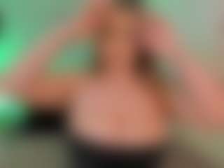 ALLASKA's Live Sex Cam Show