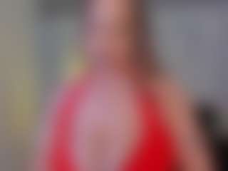 Live cam show with ALLASKA - Big Tits Brown Hair on Gym Cam Girls