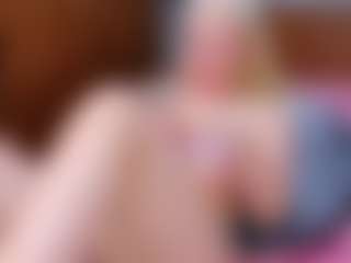 Cuteblondeme's Live Sex Cam Show