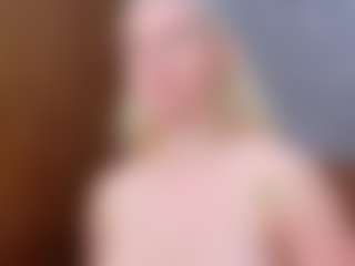 Cuteblondeme's Live Sex Cam Show