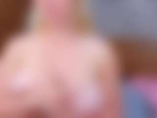 Cuteblondeme's Live Sex Cam Show