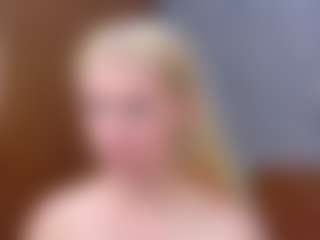 Cuteblondeme's Live Sex Cam Show
