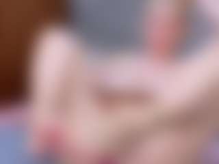 Cuteblondeme's Live Sex Cam Show