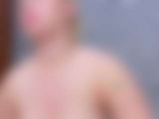 Cuteblondeme's Live Sex Cam Show