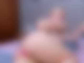 Cuteblondeme's Live Sex Cam Show