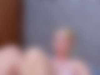 Cuteblondeme's Live Sex Cam Show