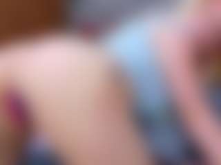 Cuteblondeme's Live Sex Cam Show