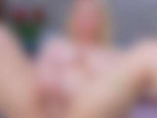 Cuteblondeme's Live Sex Cam Show