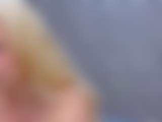 Cuteblondeme's Live Sex Cam Show