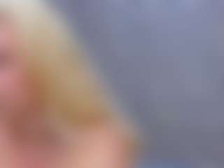 Cuteblondeme's Live Sex Cam Show