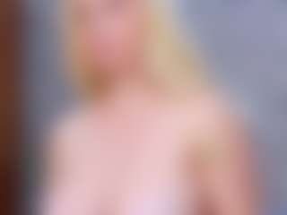 Cuteblondeme's Live Sex Cam Show