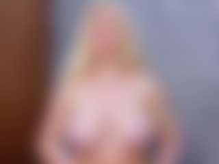 Cuteblondeme's Live Sex Cam Show