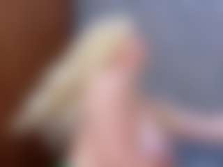 Cuteblondeme's Live Sex Cam Show