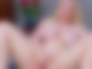 Cuteblondeme's Live Sex Cam Show