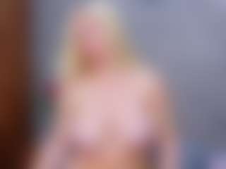 Cuteblondeme's Live Sex Cam Show
