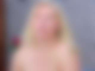 Cuteblondeme's Live Sex Cam Show