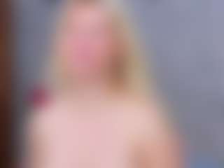 Cuteblondeme's Live Sex Cam Show