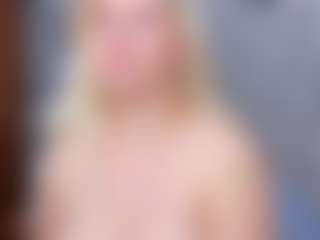 Cuteblondeme's Live Sex Cam Show