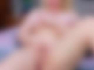 Cuteblondeme's Live Sex Cam Show