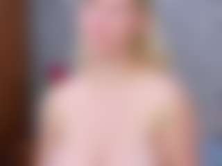 Cuteblondeme's Live Sex Cam Show