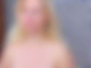 Cuteblondeme's Live Sex Cam Show
