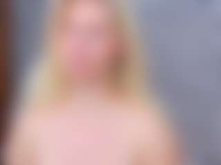 Cuteblondeme's Live Sex Cam Show
