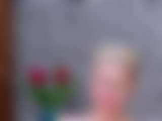 Cuteblondeme's Live Sex Cam Show